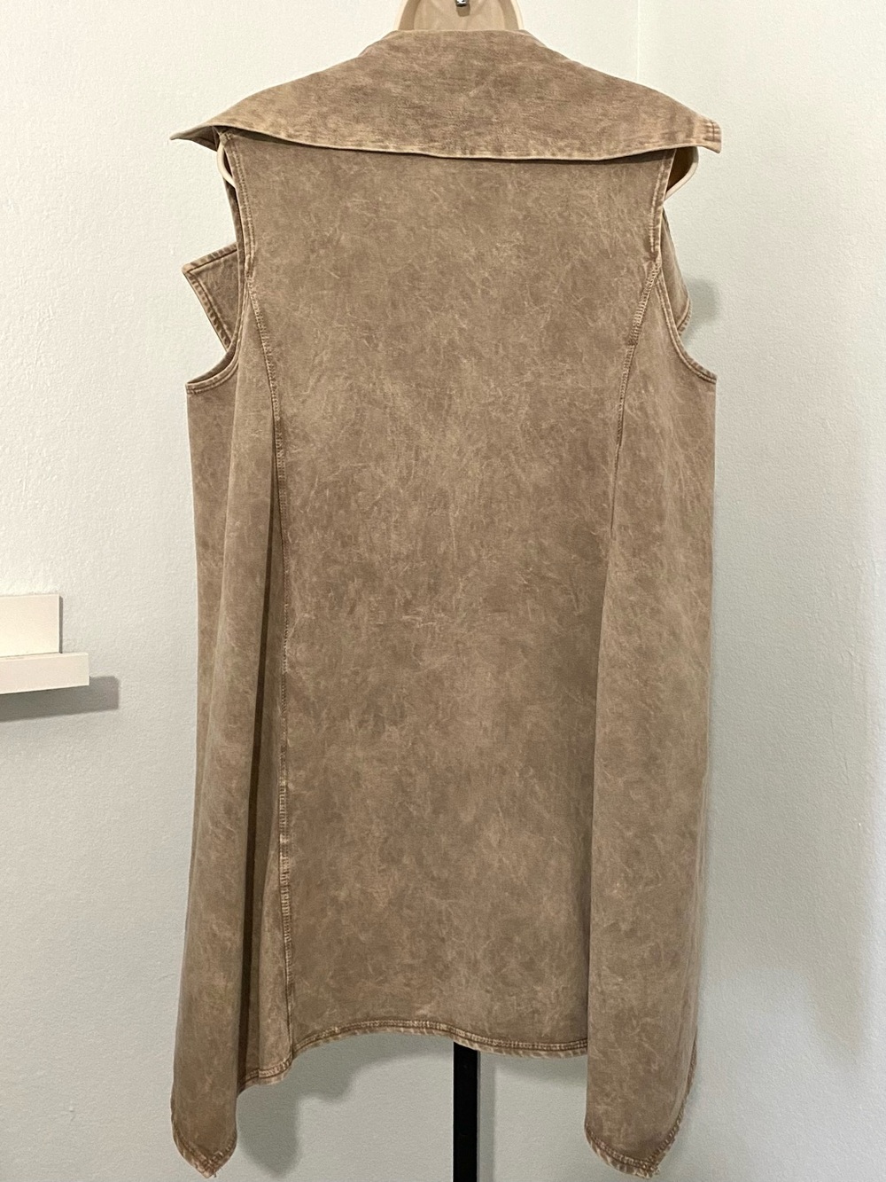 New Testimony Los Angeles Brown French Terry Long Open Front Vest Large NWOT - Picture 3 of 7